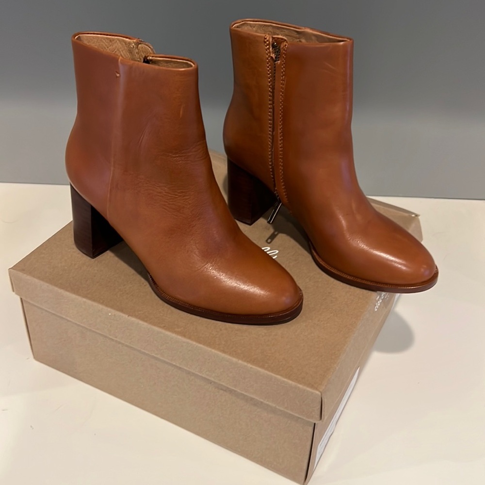 Madewell side-seam leather healed boots